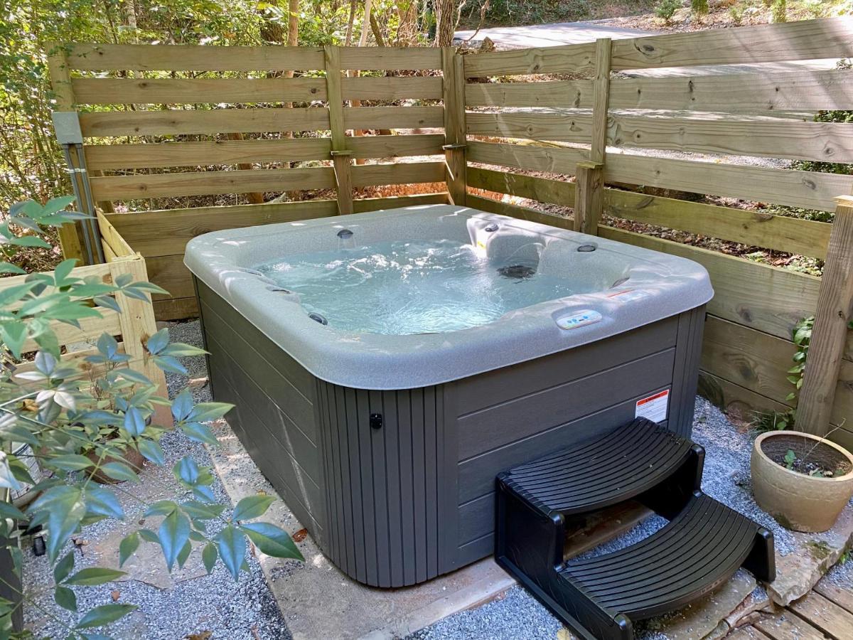 Convenient Cottage-Hot Tub, 4 Minutes To Dahlonega Exterior photo